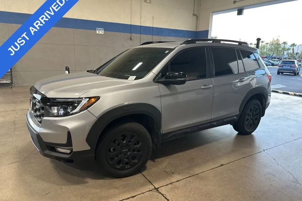 2023 Honda Passport TrailSport photo 1