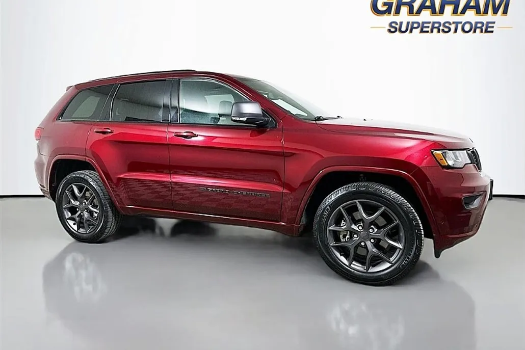 2021 Jeep Grand Cherokee Anniversary Edition photo 1