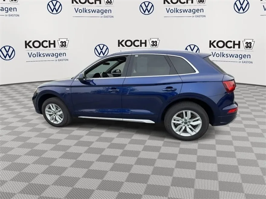 2022 Audi Q5 45 S line Premium photo 1