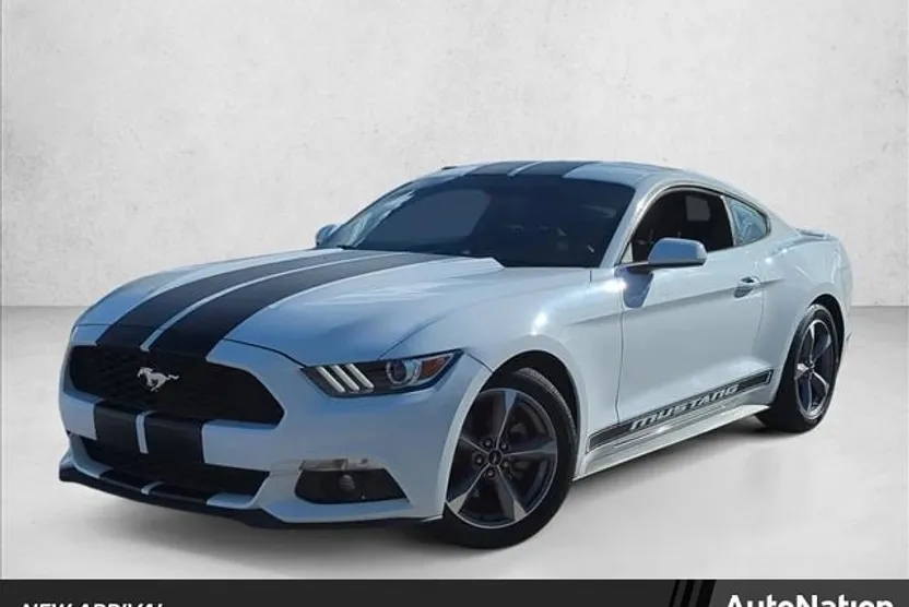 2017 Ford Mustang EcoBoost photo 1