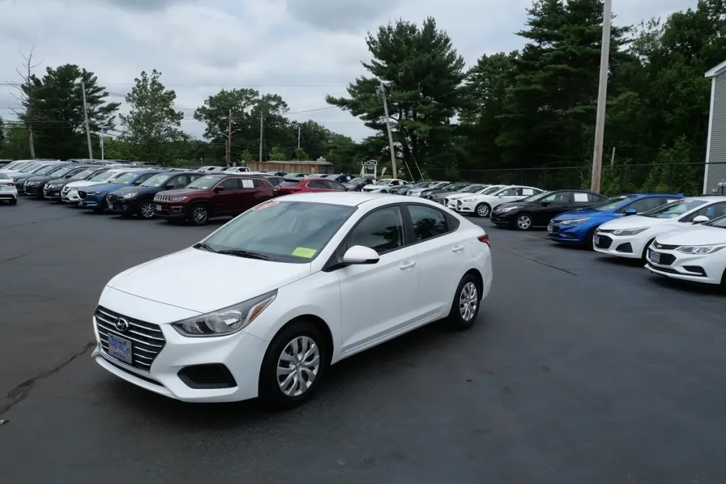 2021 Hyundai Accent SEL photo 1