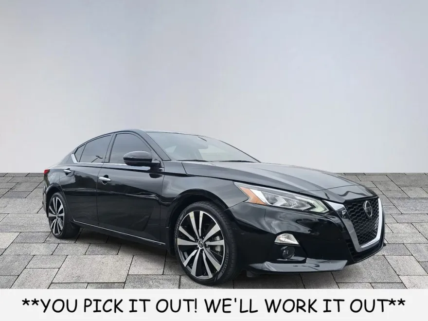 2021 Nissan Altima 2.5 Platinum photo 1