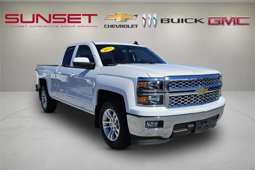 2015 Chevrolet Silverado 1500 LT photo 1