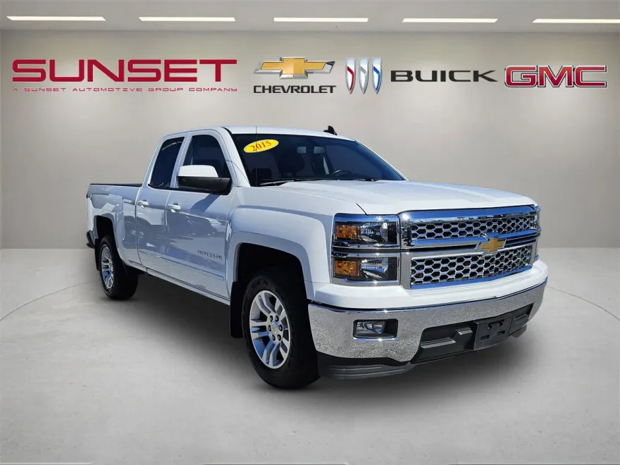 2015 Chevrolet Silverado 1500 LT photo 1