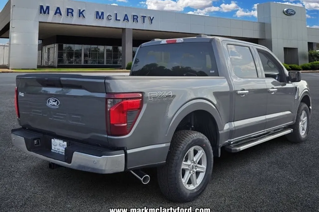 2025 Ford F-150 XLT photo 1