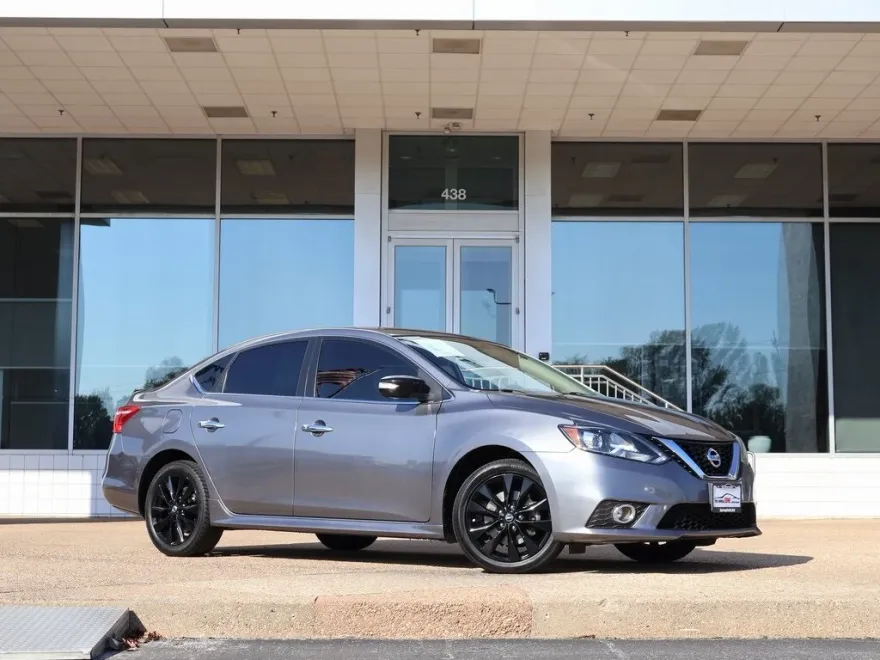 2017 Nissan Sentra SR Turbo photo 1