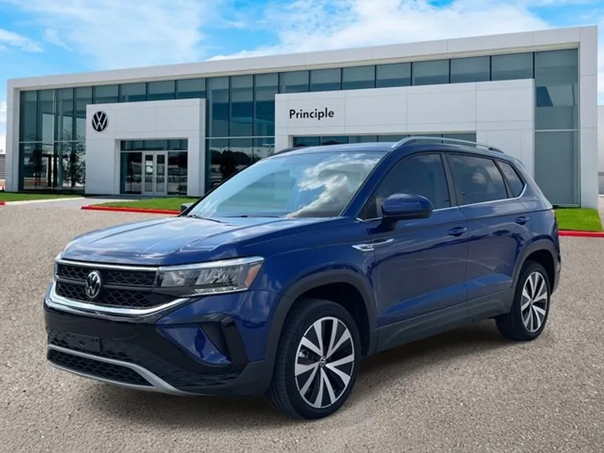 2022 Volkswagen Taos SE photo 1