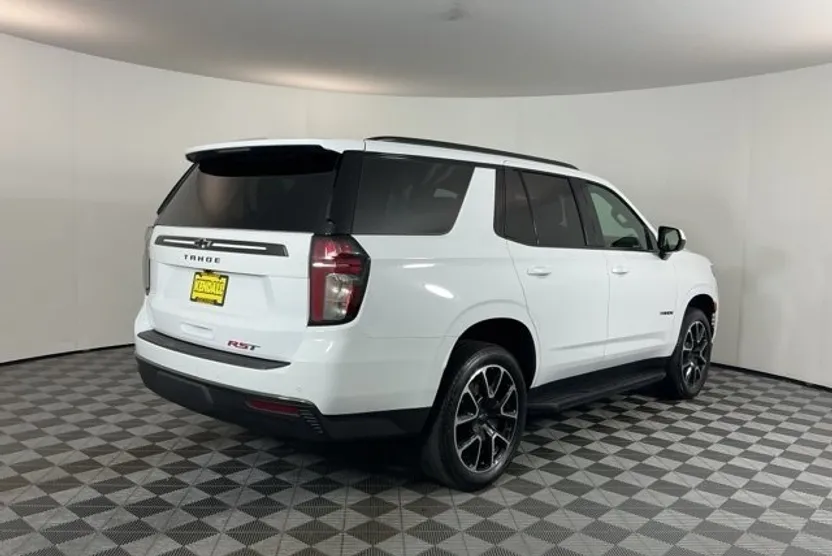 2021 Chevrolet Tahoe RST photo 1