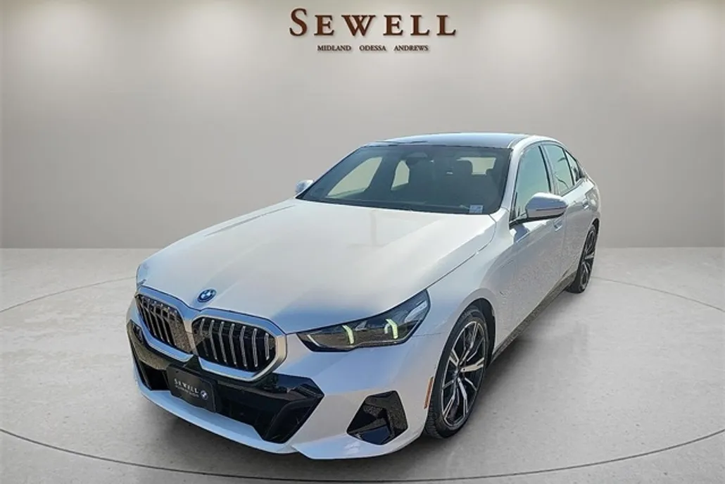2026 Bmw 550e xDrive photo 1