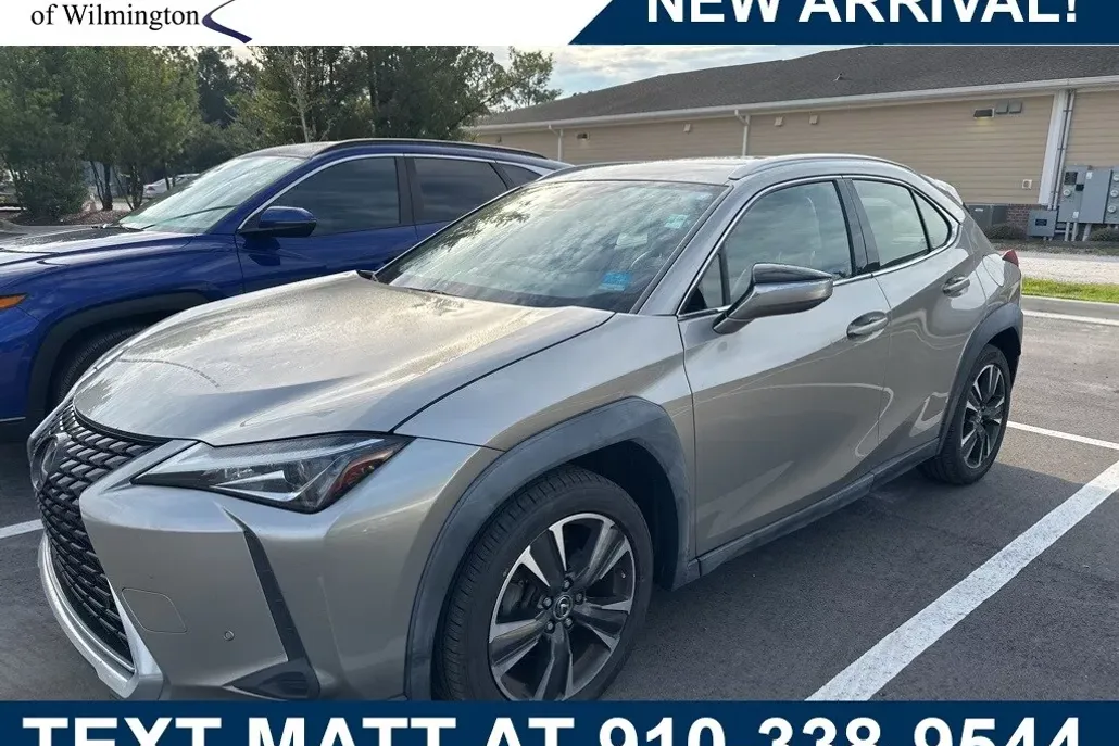 2019 Lexus UX 200 F SPORT photo 1