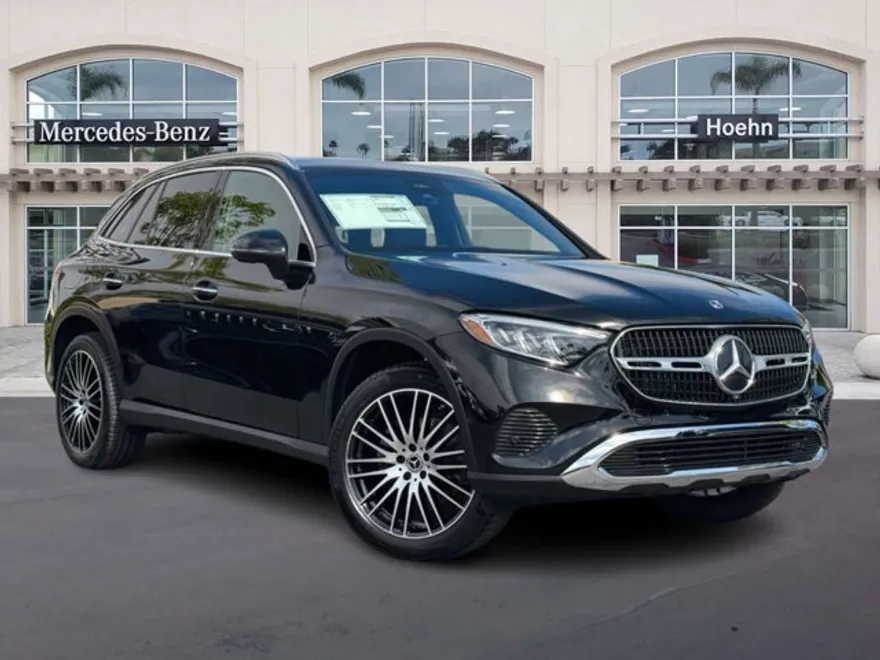 2025 Mercedes Benz GLC 300 4MATIC photo 1
