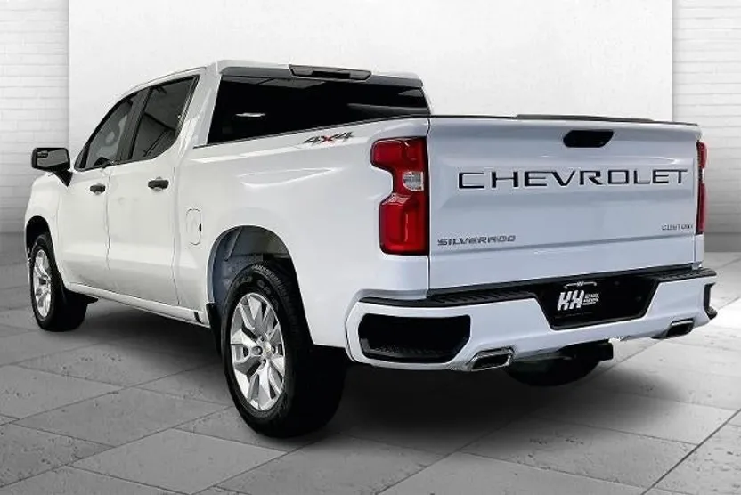 2020 Chevrolet Silverado 1500 Custom photo 1