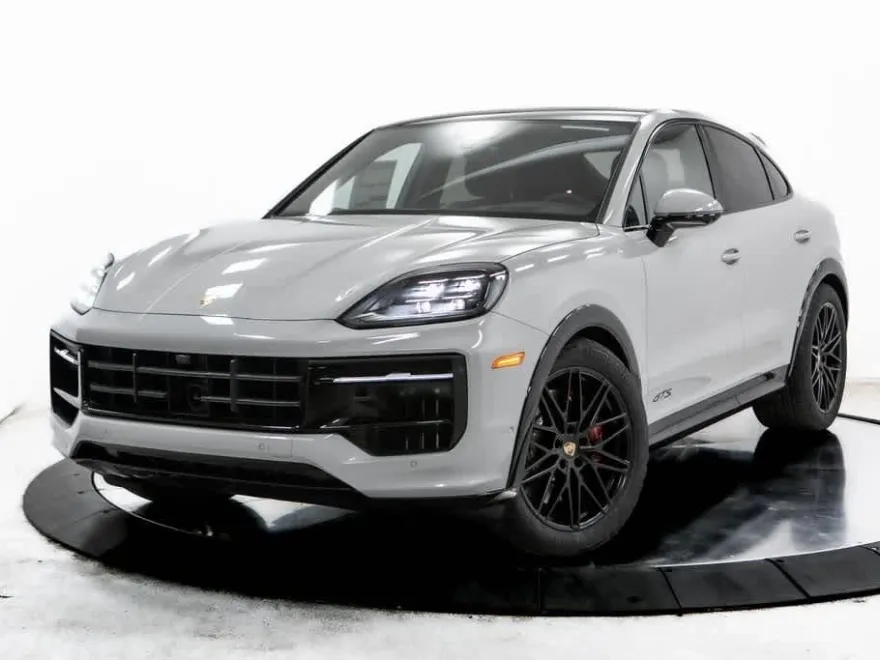2025 Porsche Cayenne Coupe GTS photo 1
