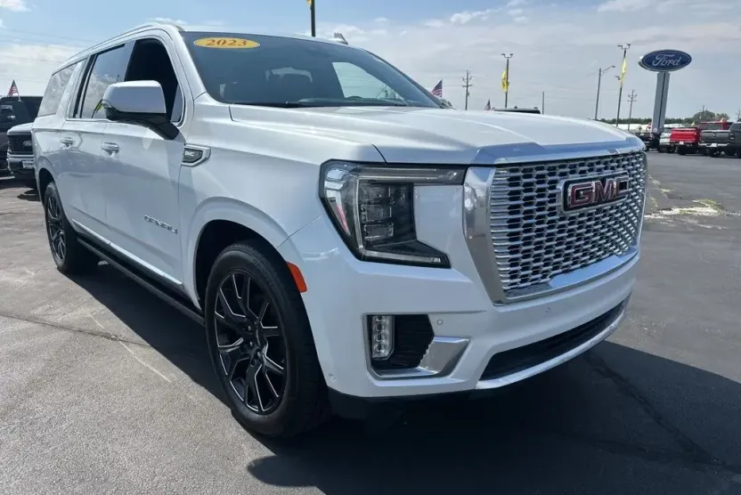 2023 Gmc Yukon XL Denali photo 1