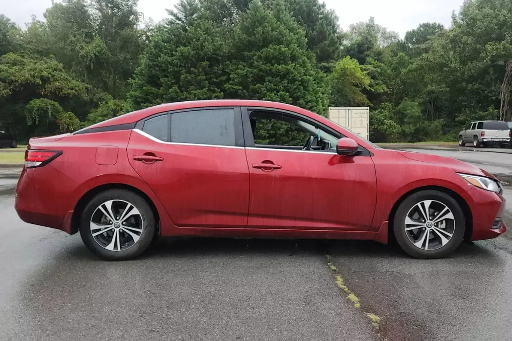 2020 Nissan Sentra SV photo 1