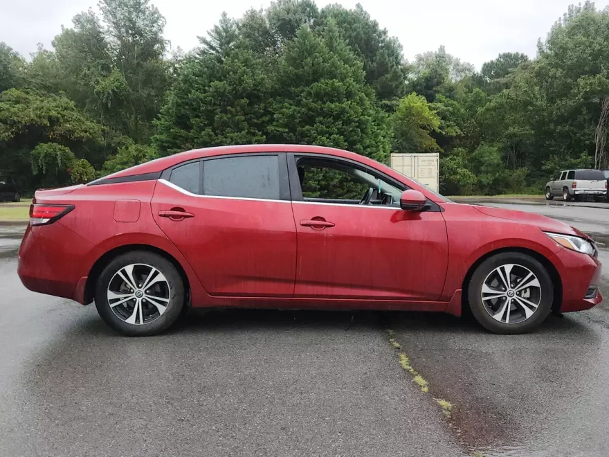 2020 Nissan Sentra SV photo 1