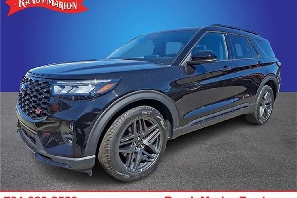 2025 Ford Explorer ST photo 1