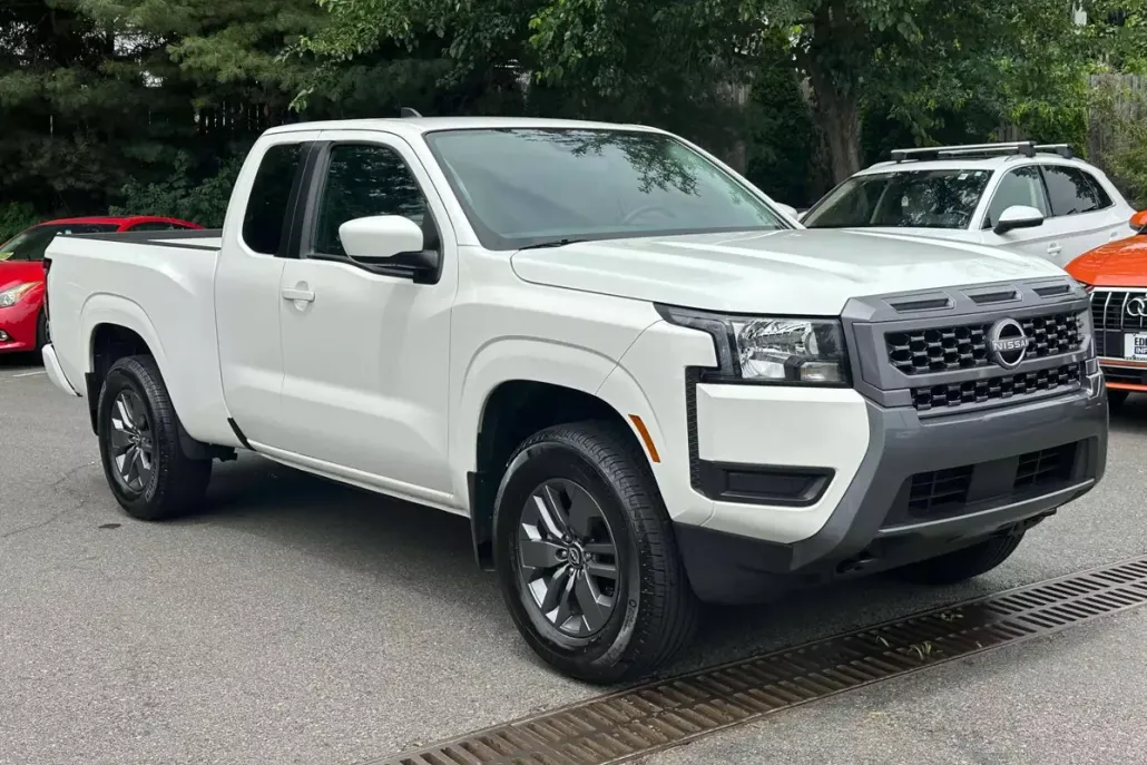 2025 Nissan Frontier King Cab SV photo 1