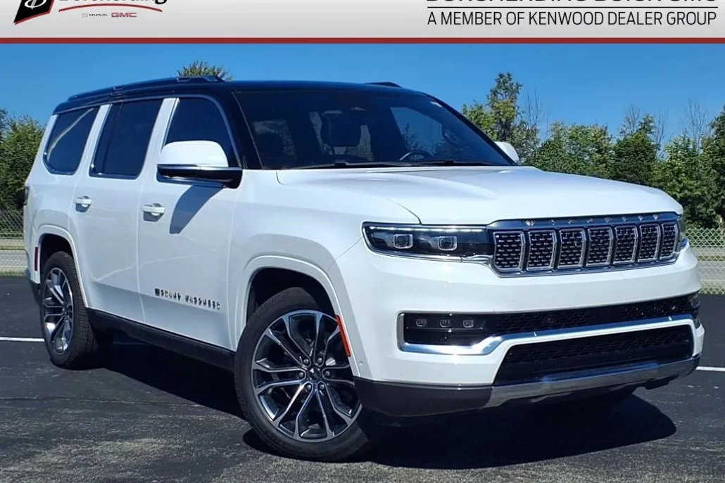 2022 Jeep Grand Wagoneer III photo 1