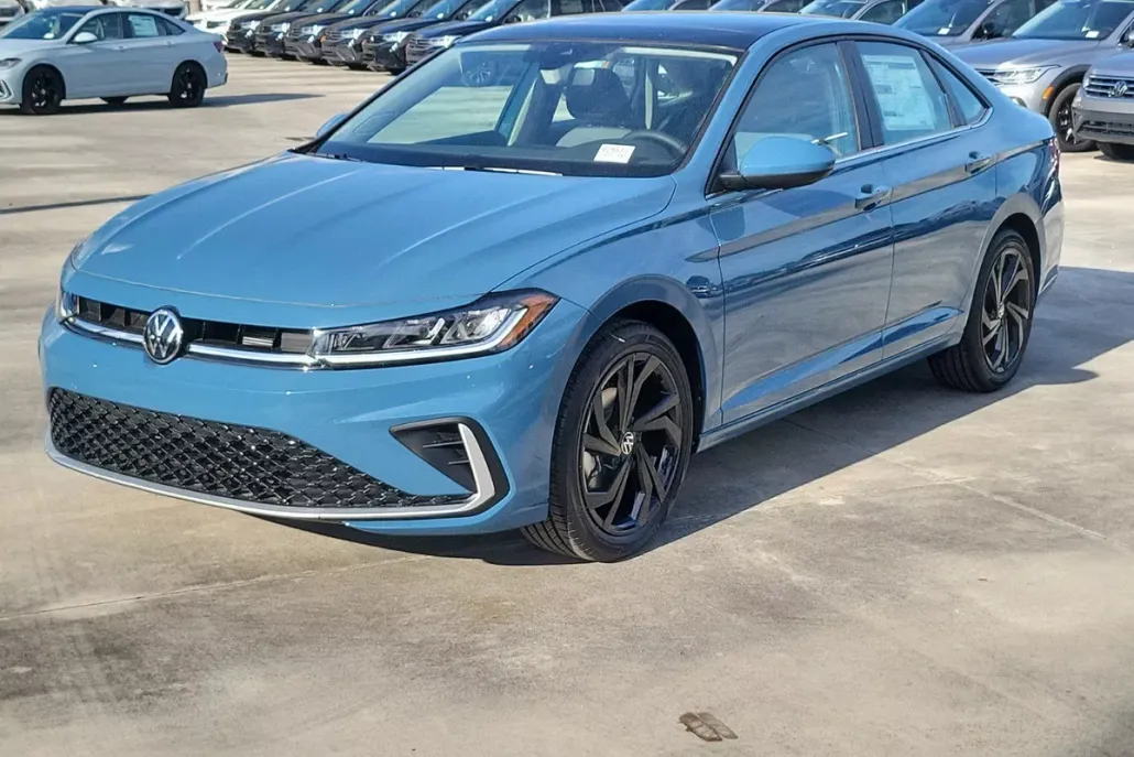 2025 Volkswagen Jetta 1.5T SE photo 1