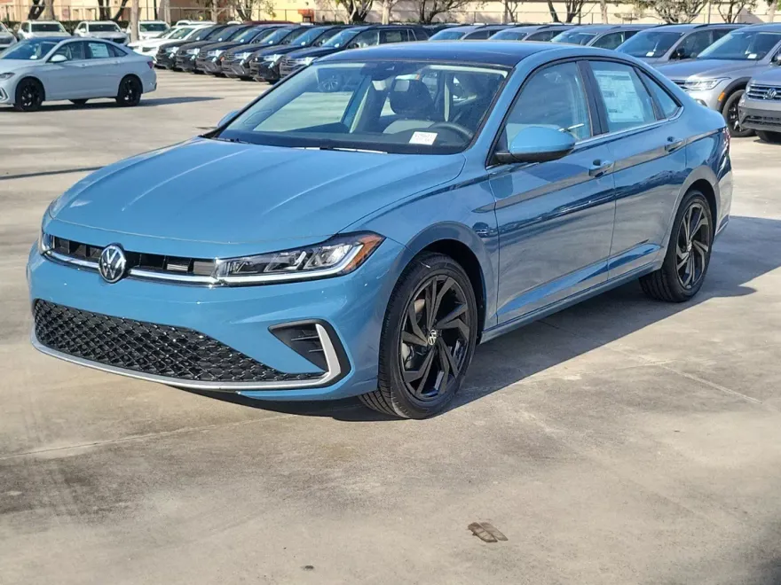 2025 Volkswagen Jetta 1.5T SE photo 1