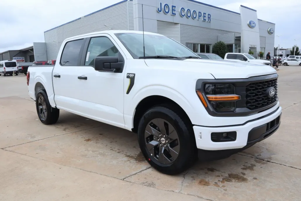 2025 Ford F-150 STX photo 1