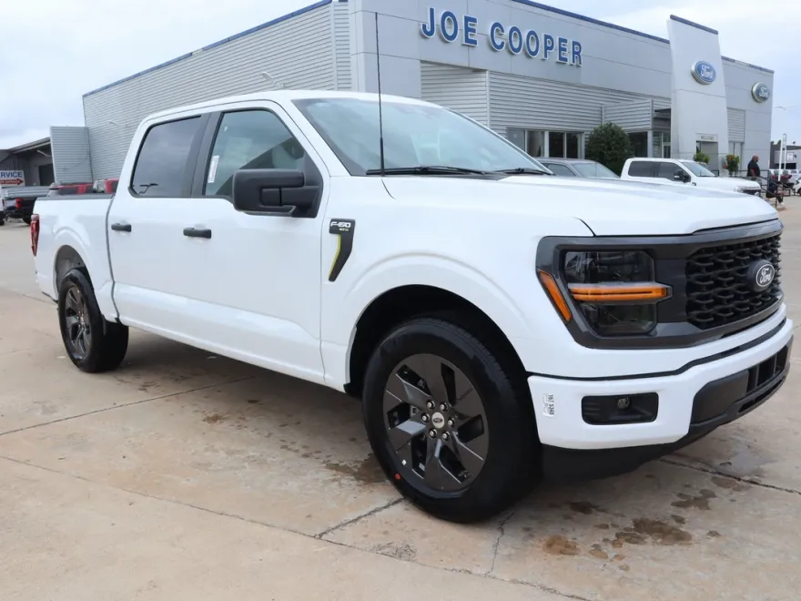 2025 Ford F-150 STX photo 1