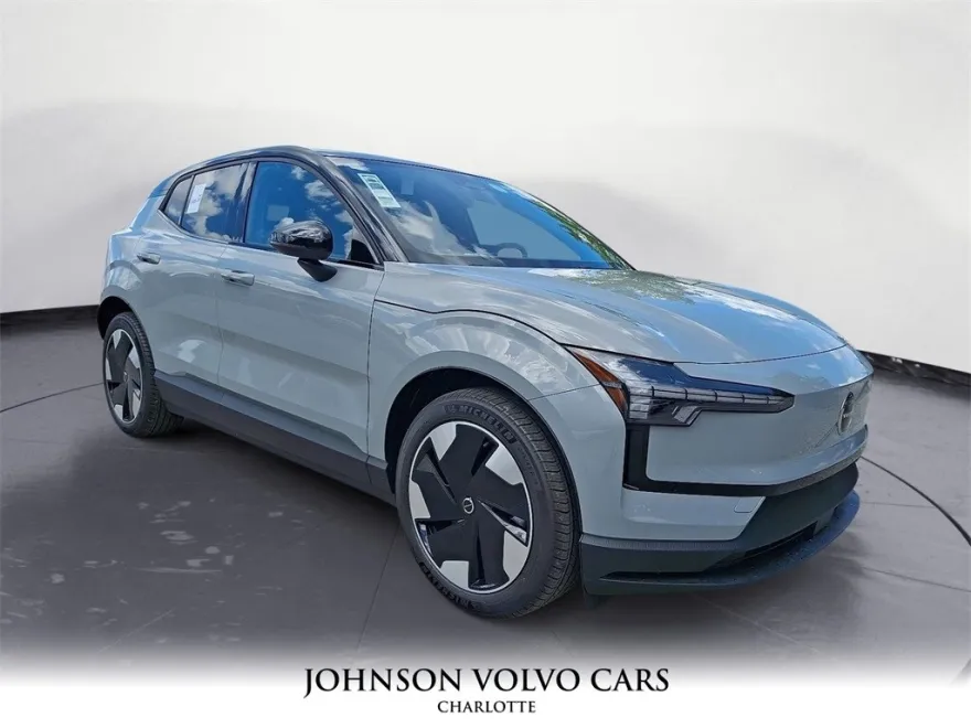 2025 Volvo EX30 Plus photo 1