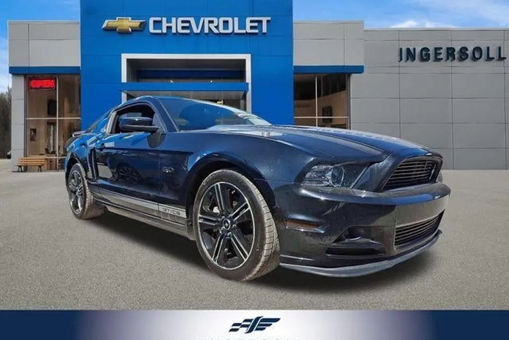 2013 Ford Mustang GT Premium photo 1