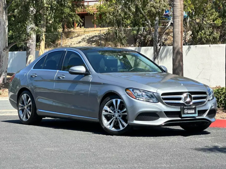 2016 Mercedes Benz C 300 Sedan photo 1