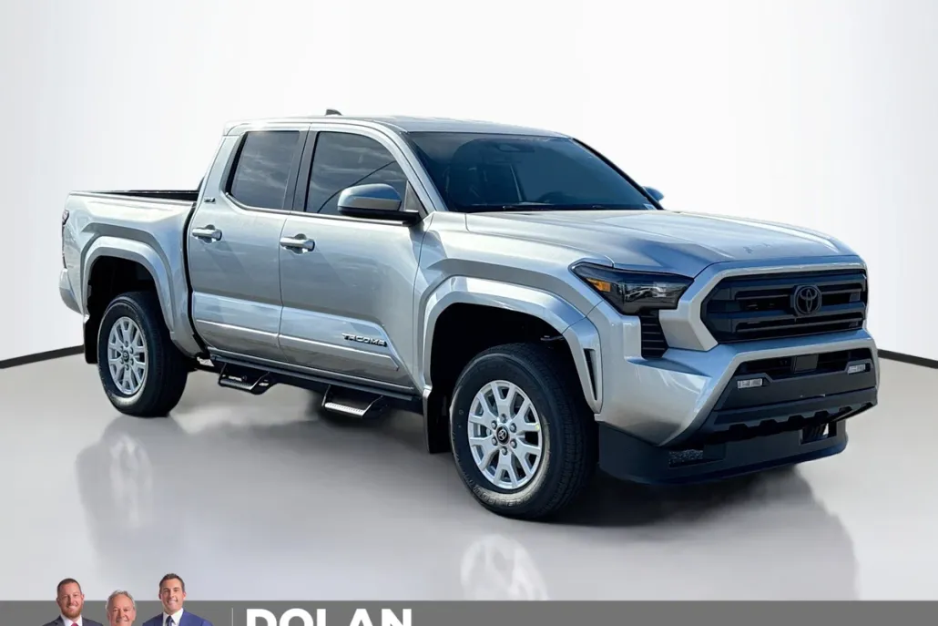 2025 Toyota Tacoma SR5 photo 1
