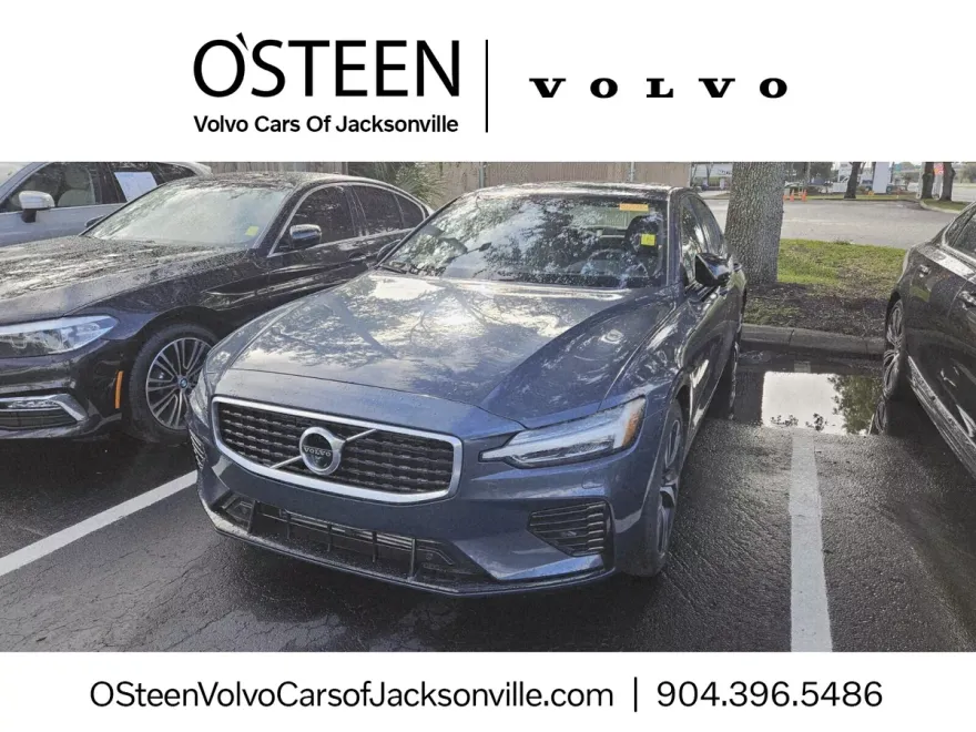 2019 Volvo S60 T8 R-Design photo 1