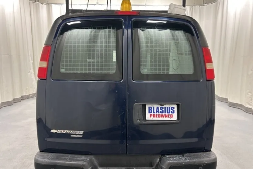 2014 Chevrolet Express 1500 Work Van photo 1
