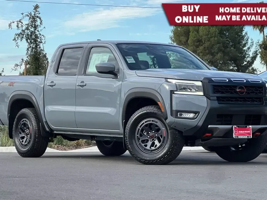 2025 Nissan Frontier PRO-4X photo 1
