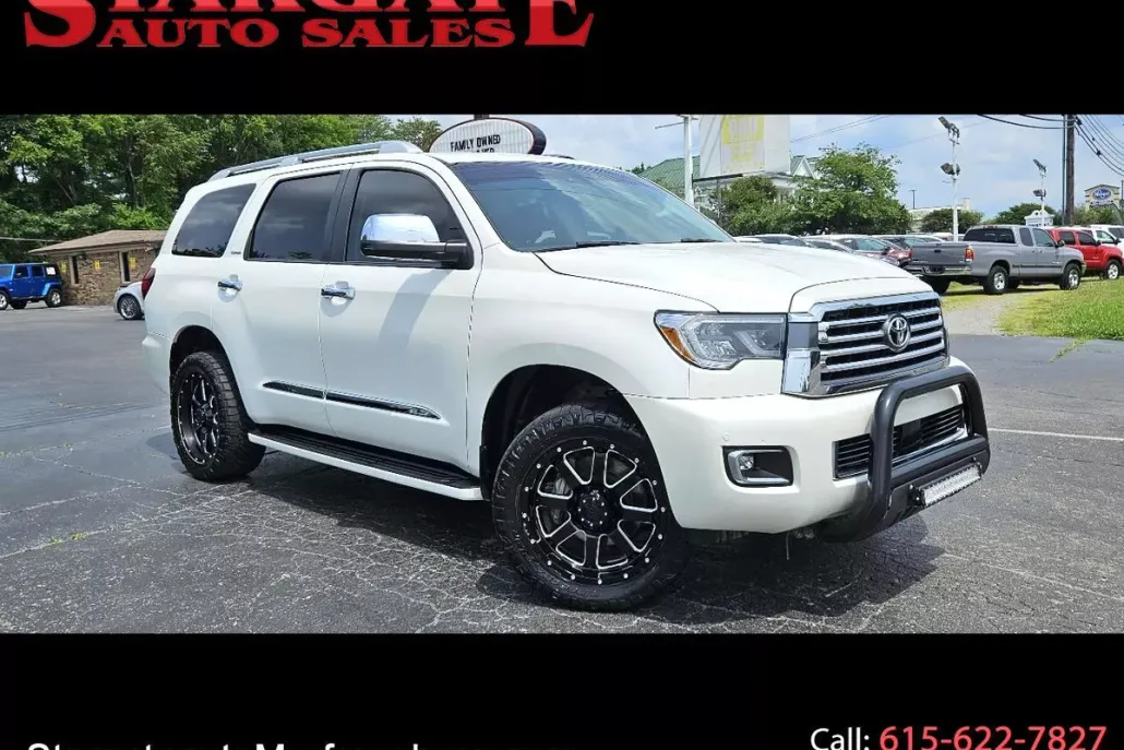 2018 Toyota Sequoia Platinum photo 1