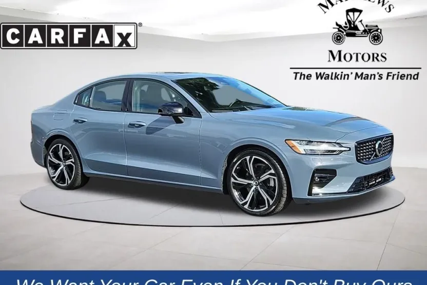 2024 Volvo S60 B5 Plus photo 1