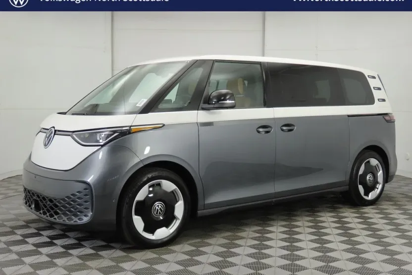 2025 Volkswagen ID. Buzz Pro Plus photo 1