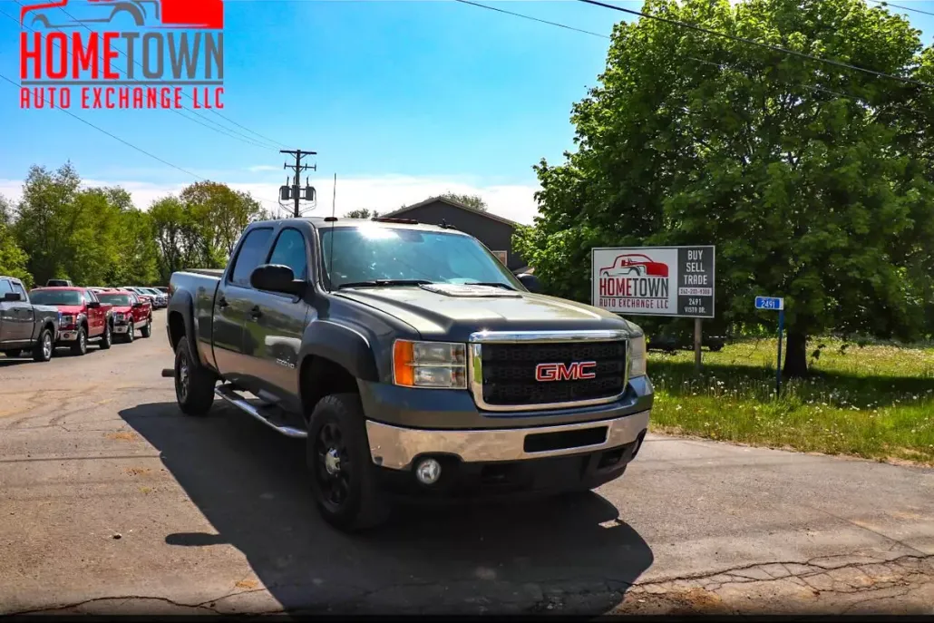 2011 Gmc Sierra SLE photo 1