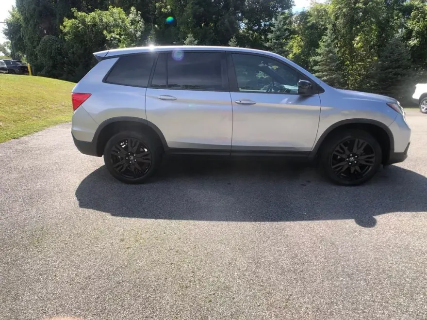 2019 Honda Passport Sport photo 1