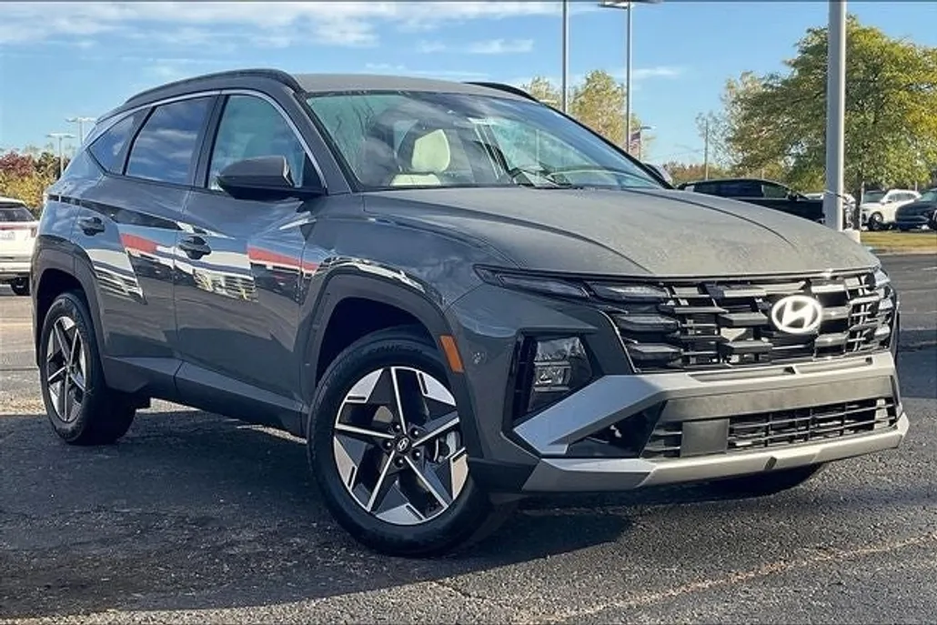 2026 Hyundai Tucson SEL photo 1