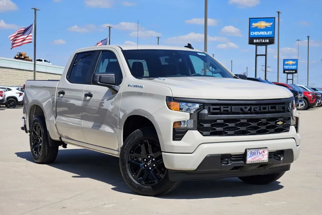 2026 Chevrolet Silverado 1500 Custom photo 1