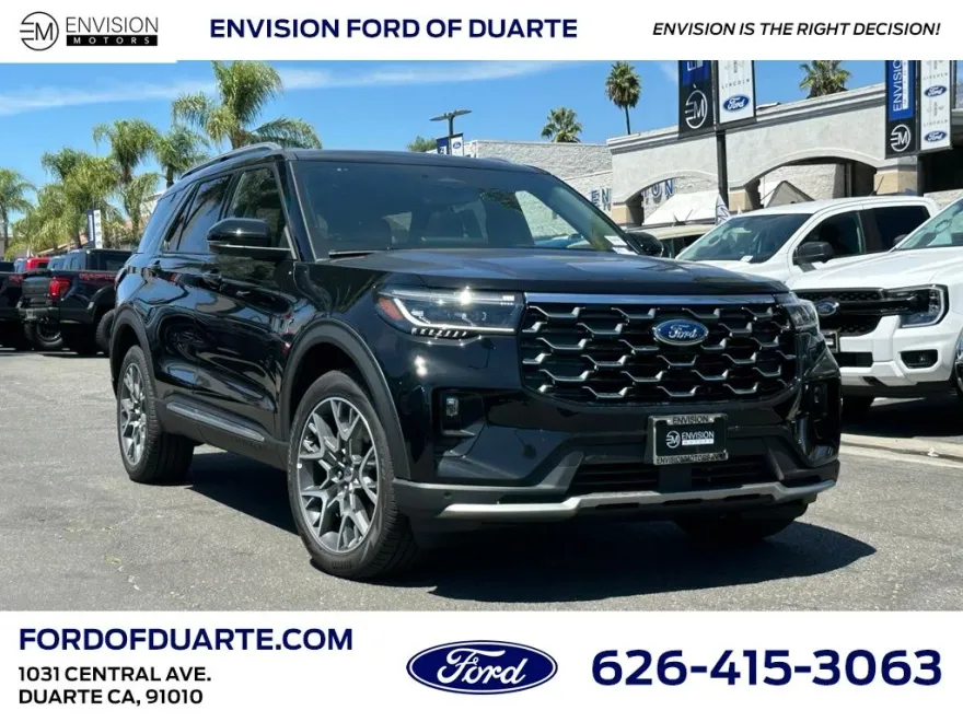 2025 Ford Explorer Platinum photo 1