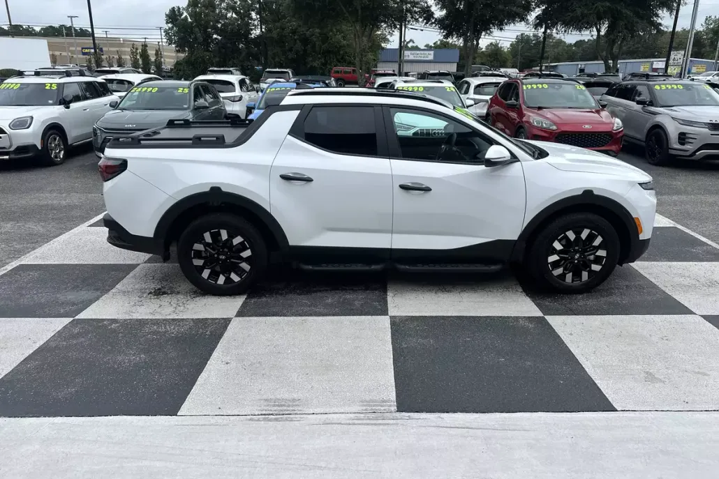 2025 Hyundai Santa Cruz SEL Activity photo 1