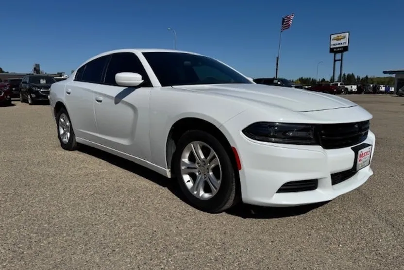 2019 Dodge Charger SXT photo 1