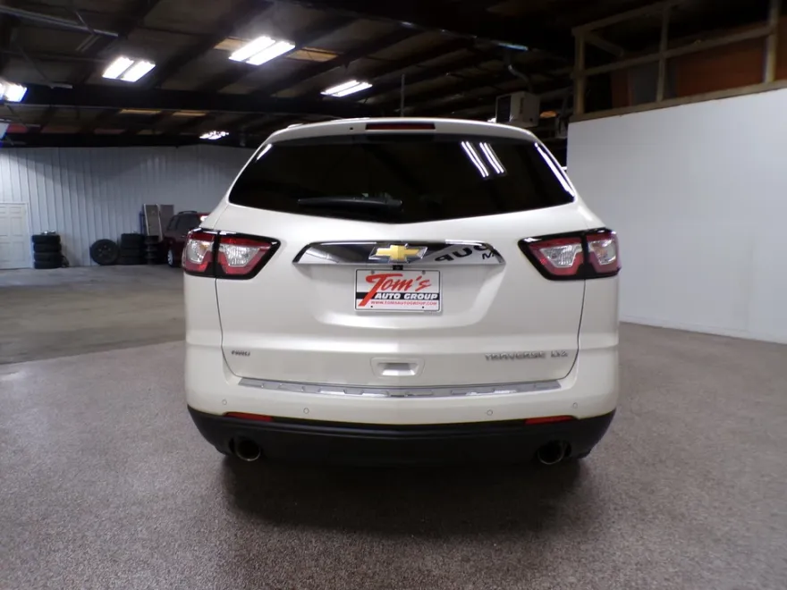 2014 Chevrolet Traverse LTZ photo 4