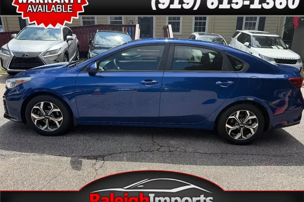 2020 Kia Forte LXS photo 1