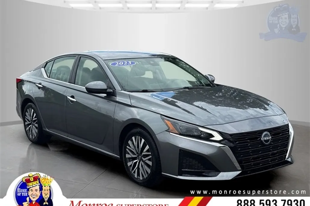 2023 Nissan Altima 2.5 SV photo 1