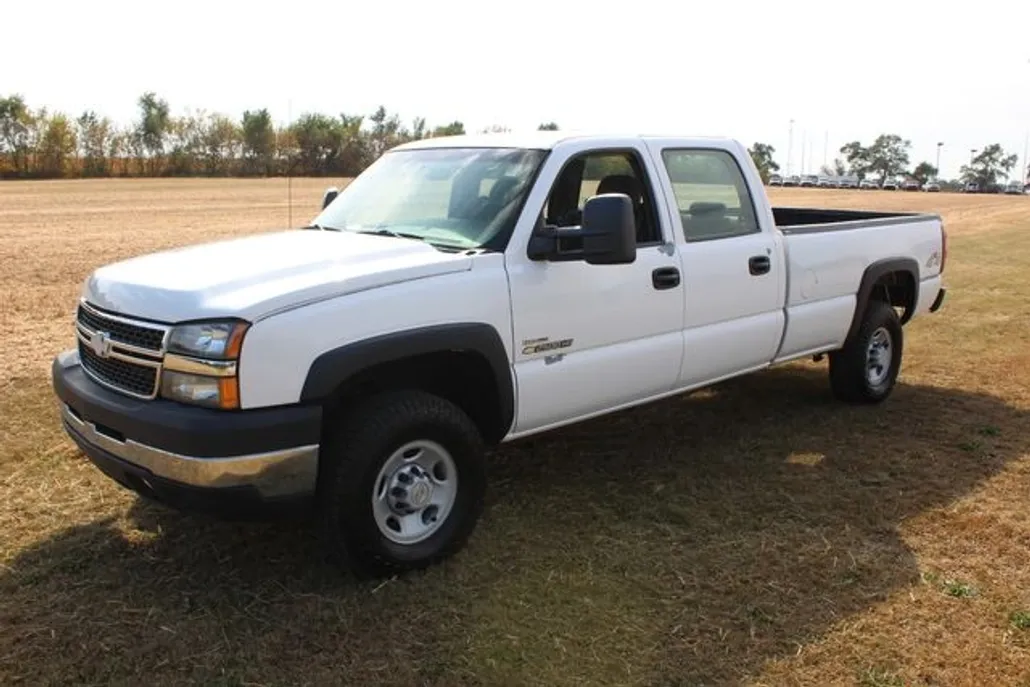 2006 Chevrolet Silverado 2500HD Work Truck photo 1