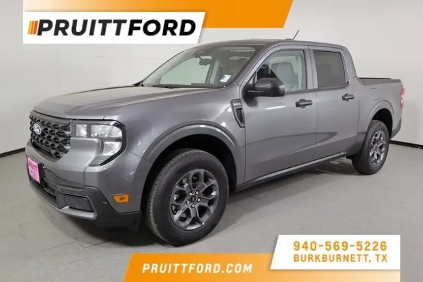 2025 Ford Maverick XLT photo 1