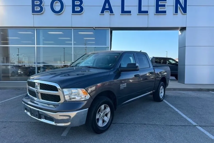2023 Ram 1500 Classic SLT photo 1